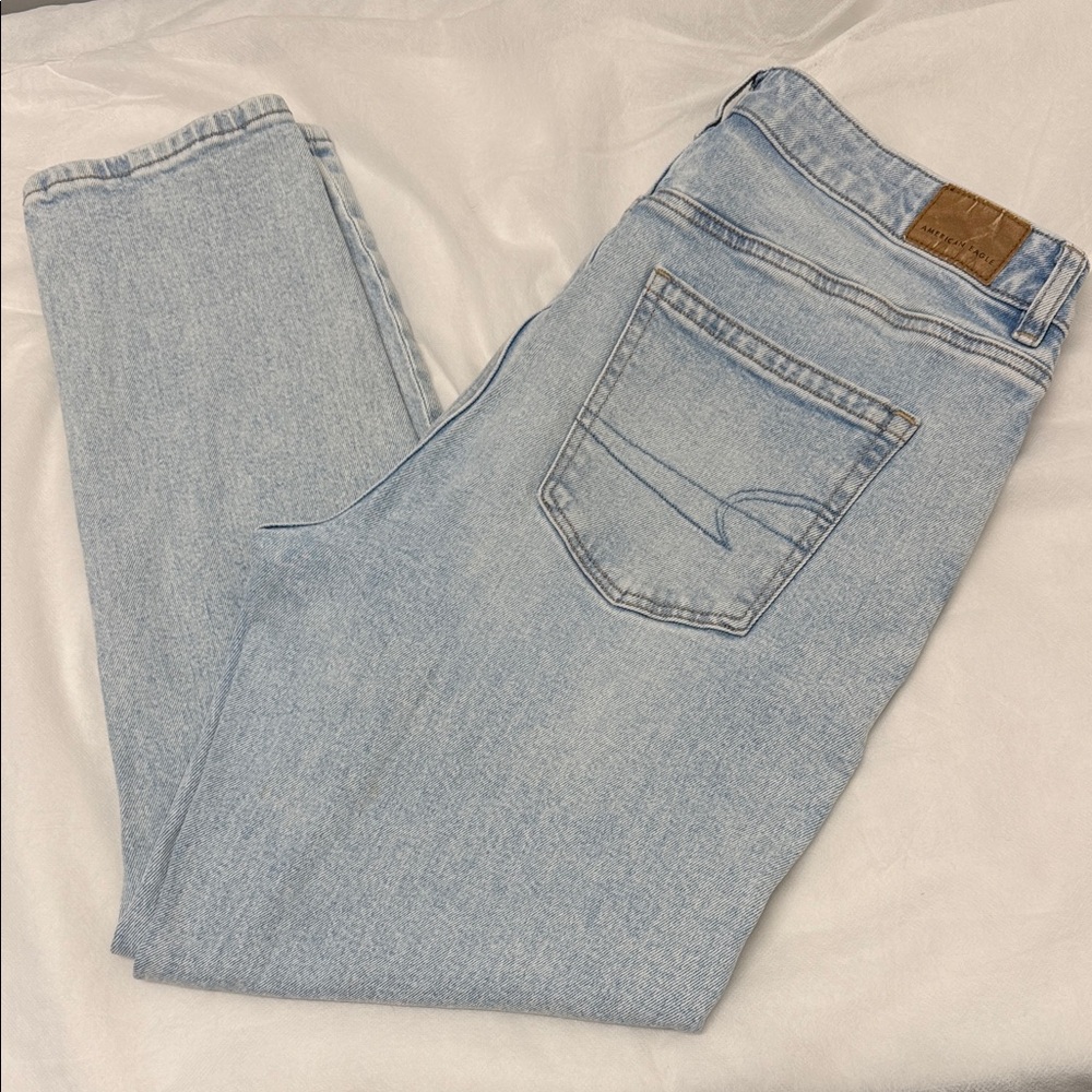 American Eagle Outfitters Light Wash Ankle Jeans